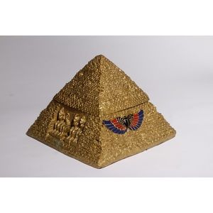 MET Pyramid Jewelry Box